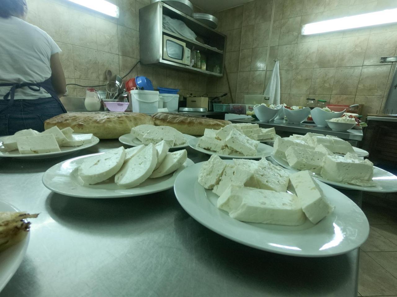 Hotel Fusha E Gjese 발보너 외부 사진