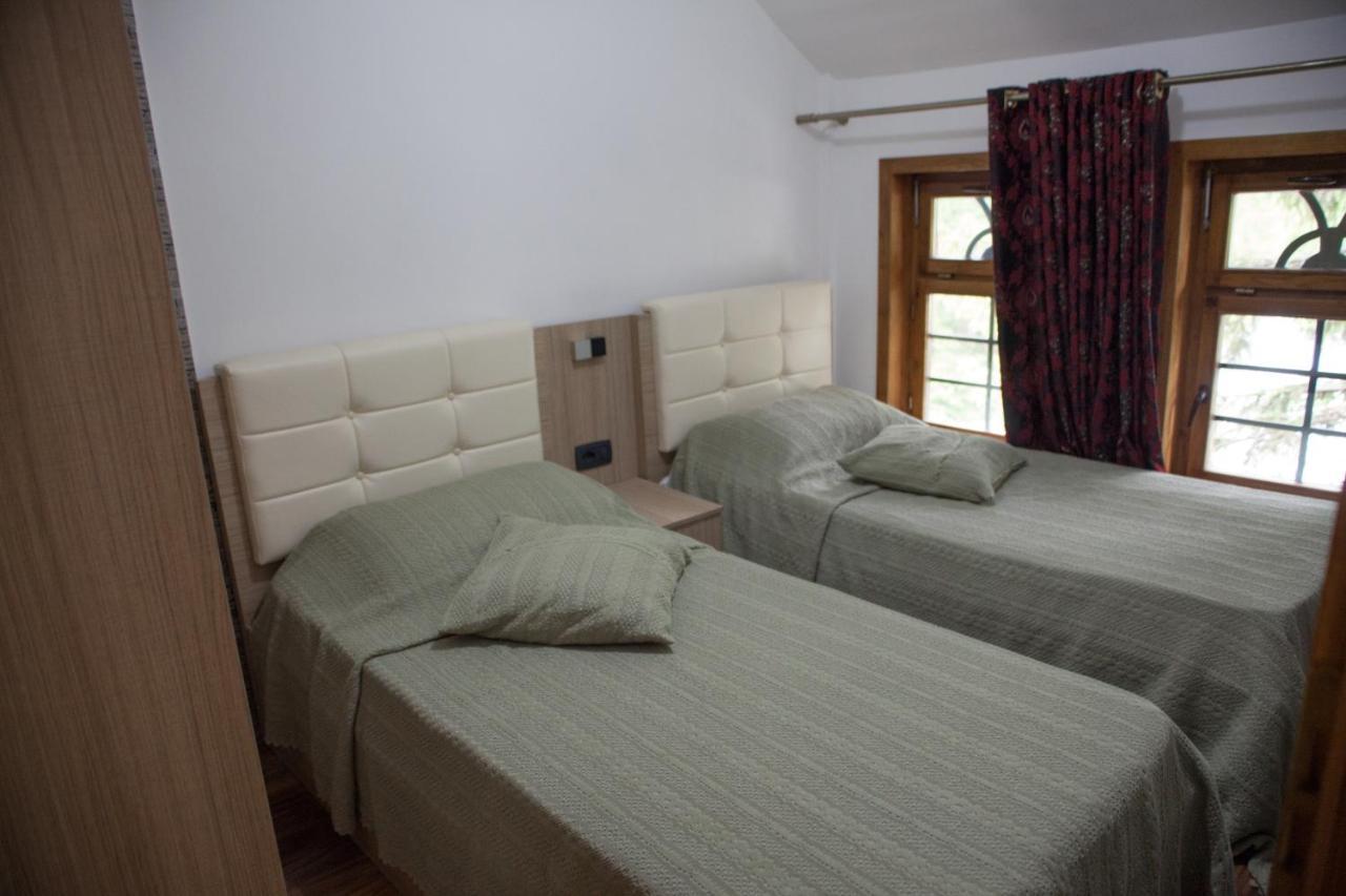 Hotel Fusha E Gjese 발보너 외부 사진